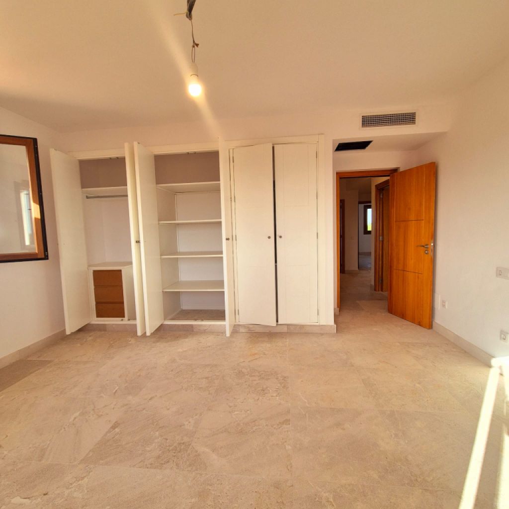 Neu gebaute rustikale Finca mit Blick auf die Serra de Tramuntana – Inca