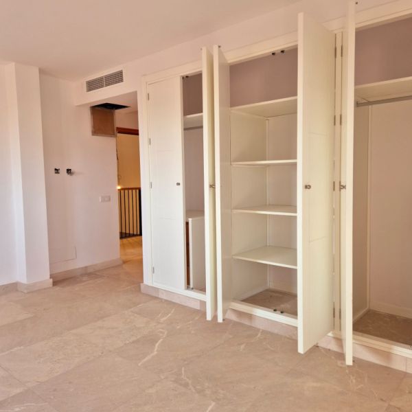 Neu gebaute rustikale Finca mit Blick auf die Serra de Tramuntana – Inca