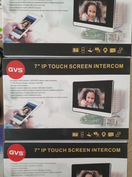 NEU !!!  GVS IP Video Türsprechanlage mit 3x 7 Zoll Monitor, HD Kamera. Infos siehe Lieferschein.