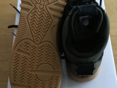 ¡NUEVO! Zapatillas altas originales FILA de piel, Talla 39, Caqui ¡NUEVO!