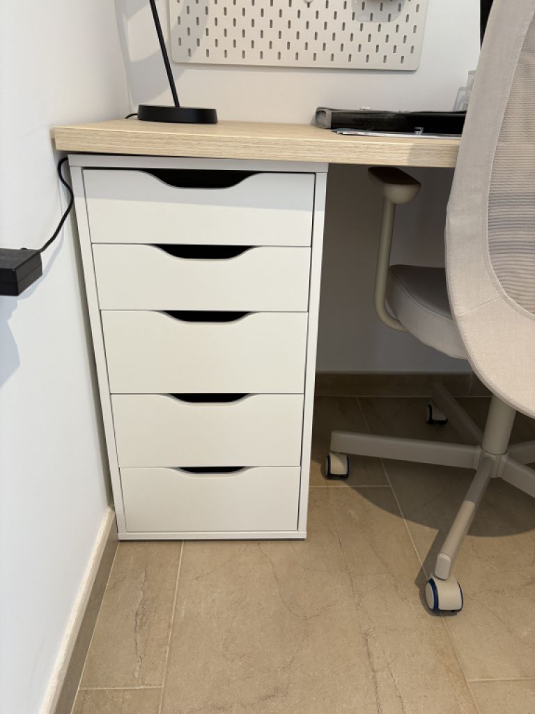 Neu - Schrank / Schubladenelement in  weiß,