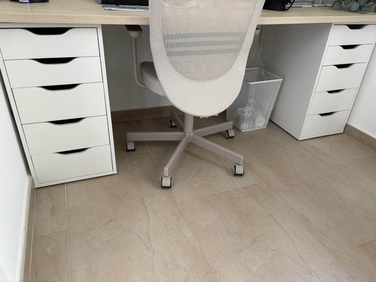 Neu - Schrank / Schubladenelement in  weiß,