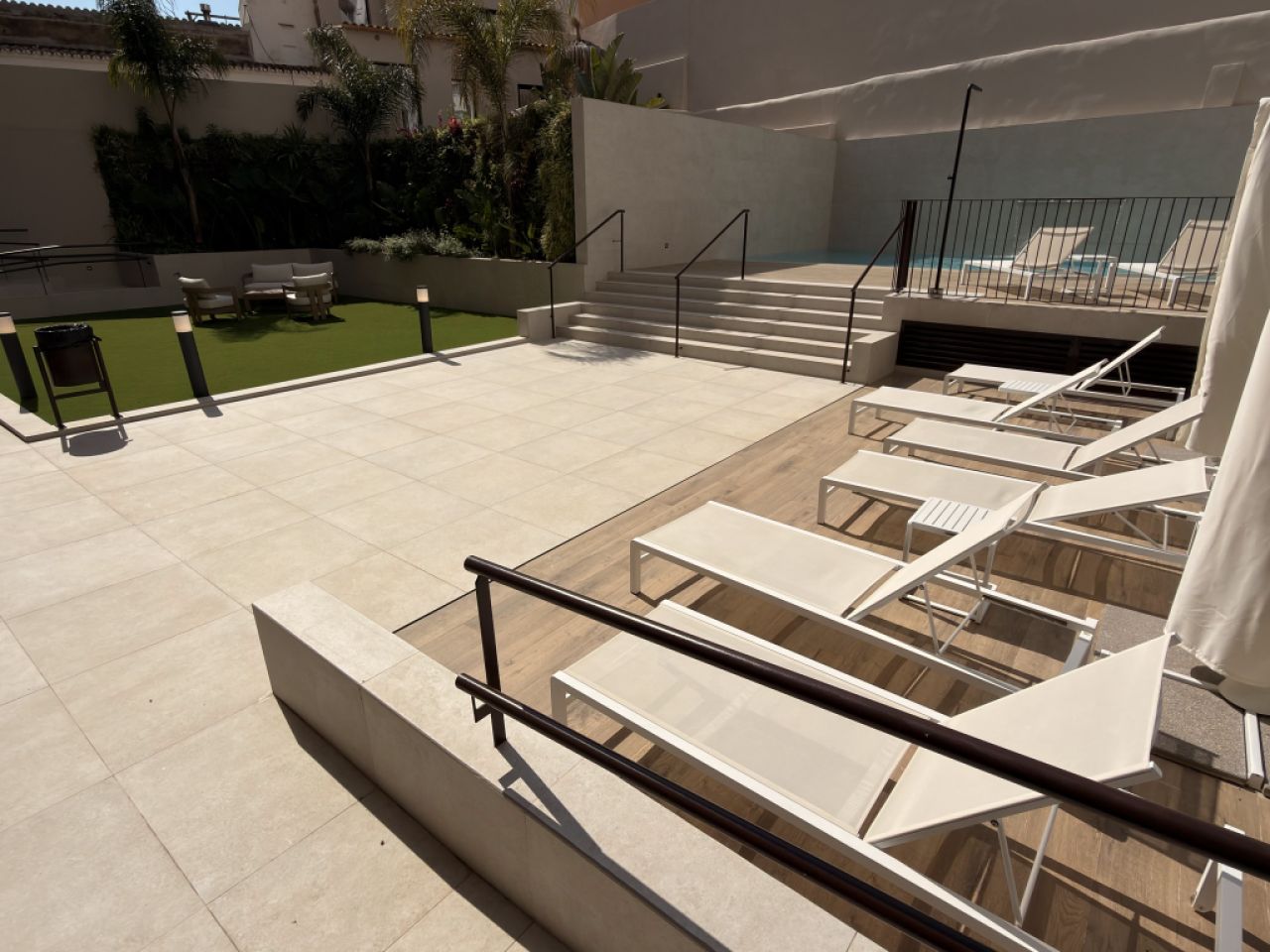 Neubau-Dachgeschosswohnung in Santa Catalina