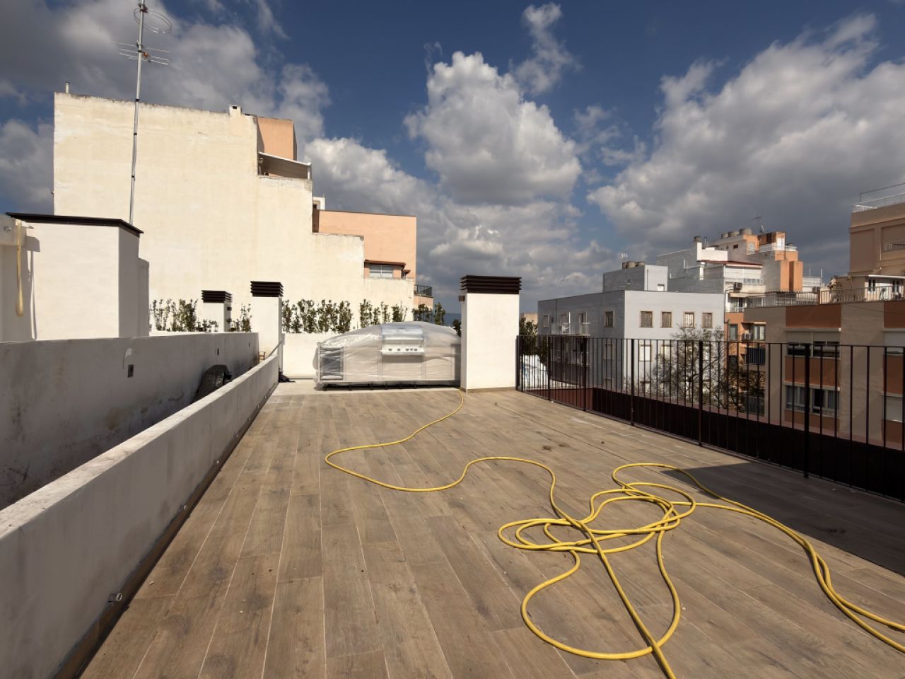 Neubau-Dachgeschosswohnung in Santa Catalina