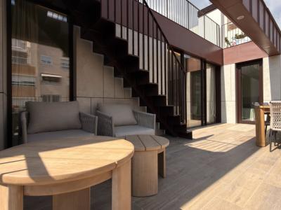 Neubau-Dachgeschosswohnung in Santa Catalina