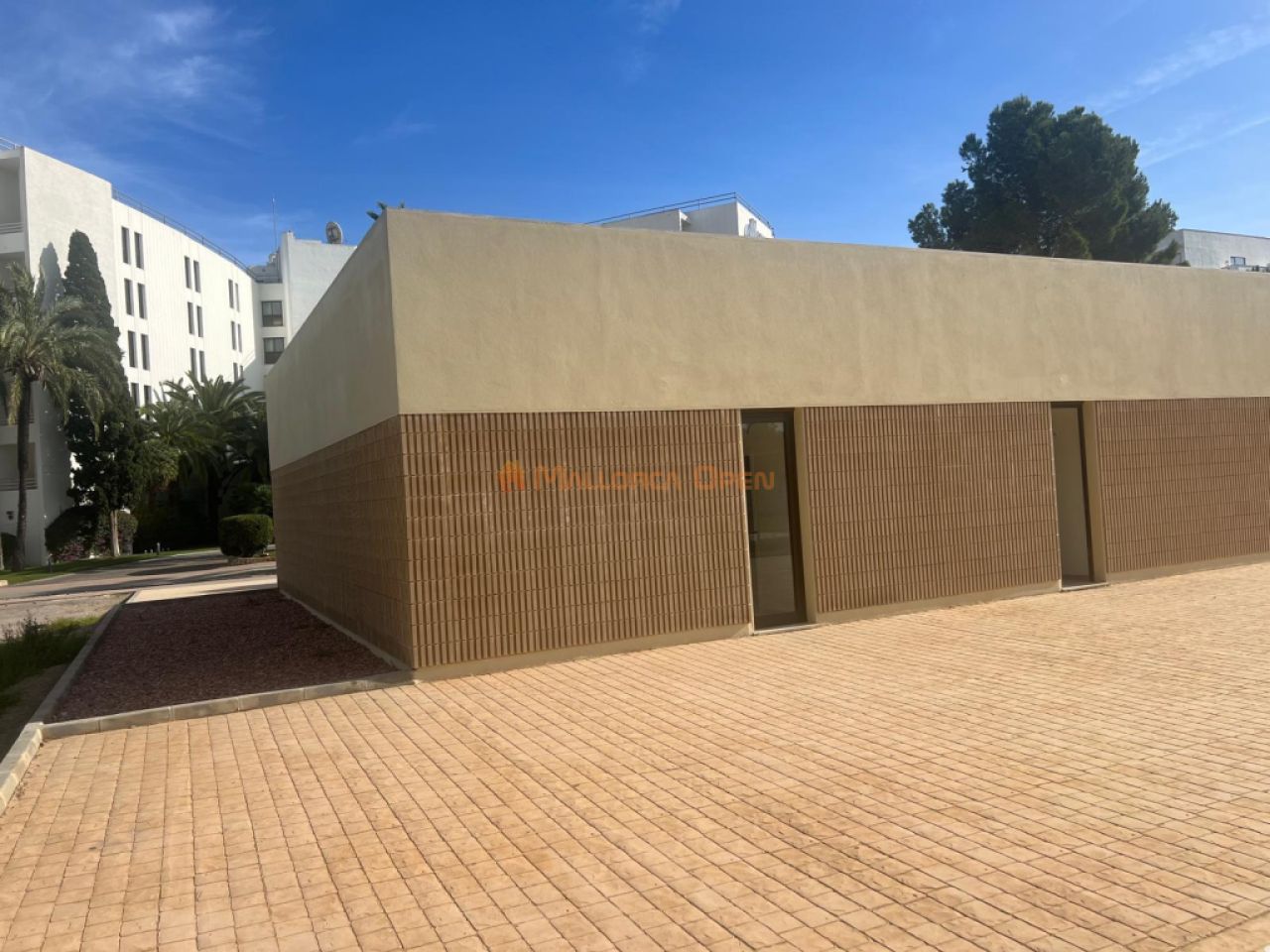 Neubau-Gewerbefläche in Cala Millor