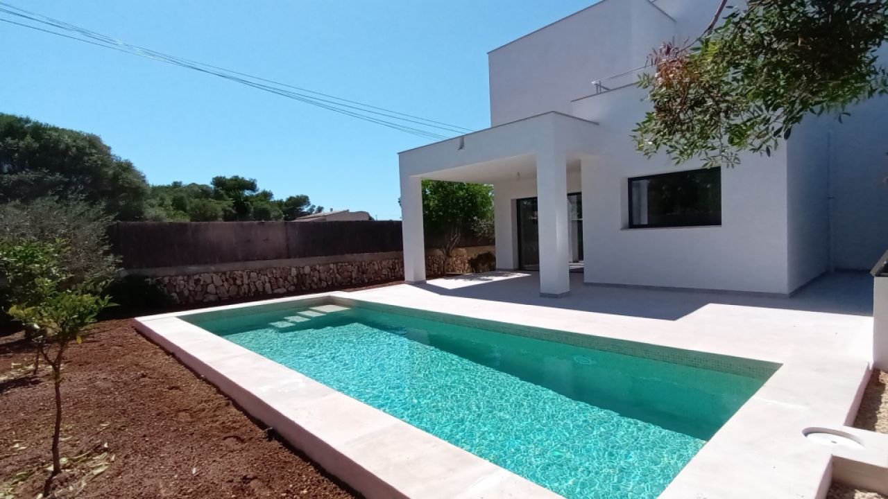 Neubauchalet mit allen Extras und Pool in  Cala Santanyi -- CH 21