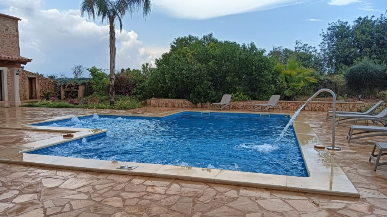 Newly built finca with all extras and approx. 400 m2 living space near Santanyi - Cas Concos -- F 26