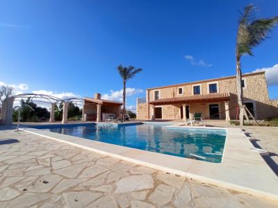 Newly built finca with all extras and approx. 400 m2 living space near Santanyi - Cas Concos -- F 26