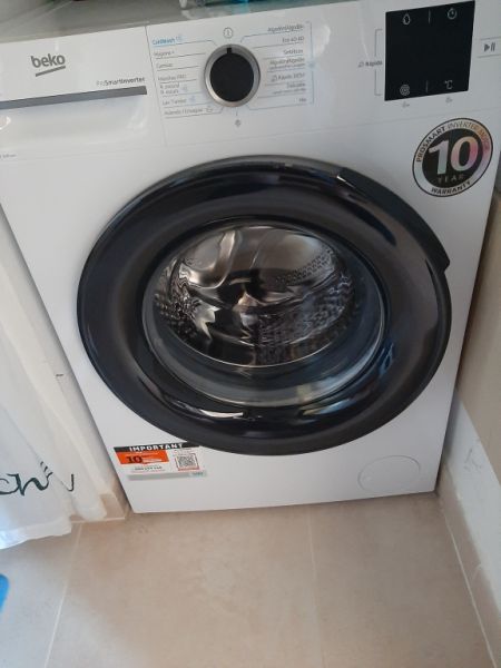 Neue Beko  Waschmaschine 9 kg 1400 rpm Front DSP A blanc