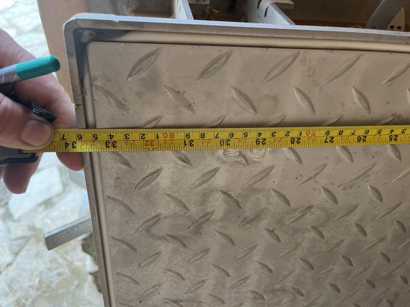 Neue Edelstahl Schachtabdeckung mit Stoßdämpfer