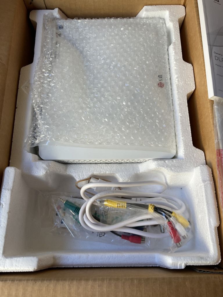 new LG DPL projector PF80G