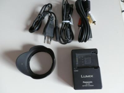 neuwertige PANASONIC Bridge-Kamera DMC FZ 100 mit LEICA-Objektiv