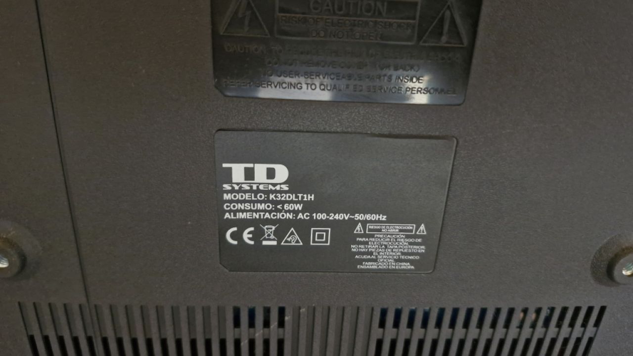 Neuwertiger Fernseher / PC Bildschirm