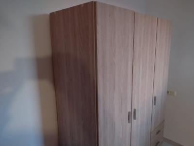 Like-new wardrobe
