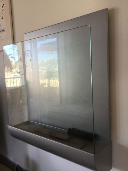 Chimenea de pared casi nueva