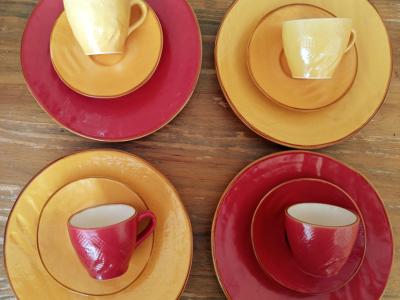 Like-new café set made of high-quality hand-painted ceramic