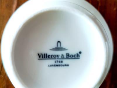 Neuwertiges Café Set aus hochwertiger Keramik handbemalt