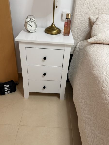 Neuwertiges hochwertiges Bett 1,40m x 1,90m komplett zu verkaufen