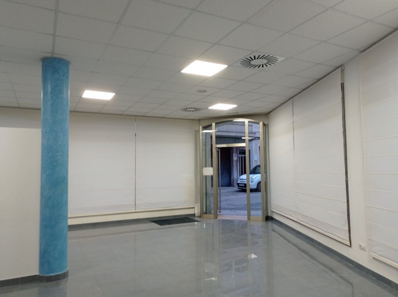 Neuwertiges und helles Ladenlokal im Zentrum von Felanitx --- L 11 CM