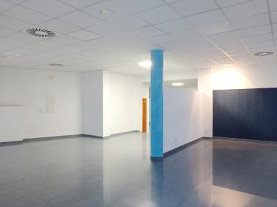 Neuwertiges und helles Ladenlokal im Zentrum von Felanitx --- L 11 CM