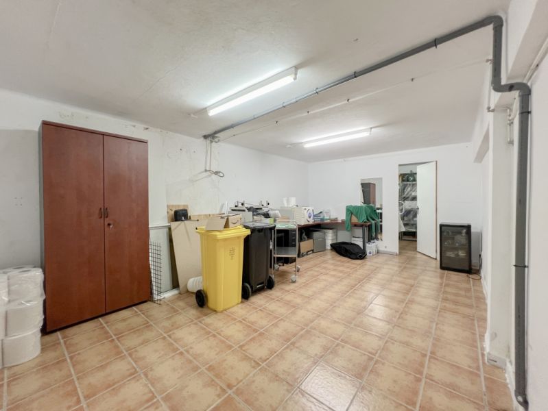 Niederlassung in Transfer in Avenida d'en Fernando Tarragó, 39-Ref. Baes-7007