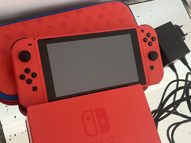 Nintendo Switch inkl Spiele, Controller / Set Handheld-Spielkonsole 15,8 cm (6,2") 32 GB