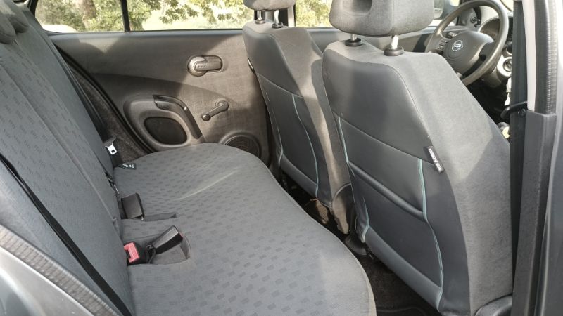 Nissan Micra 4-tg Klima nur 102.000KM Spanische Papiere