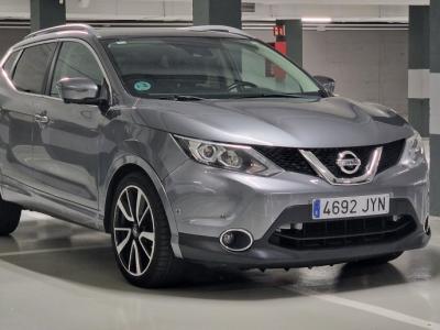 Nissan Qashqai Tekna 1.5 cDi 4x2m sehr guter Zustand