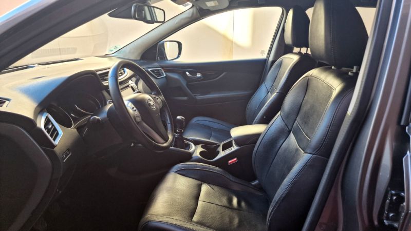 Nissan Qashqai Tekna 1.5 cDi 4x2m sehr guter Zustand