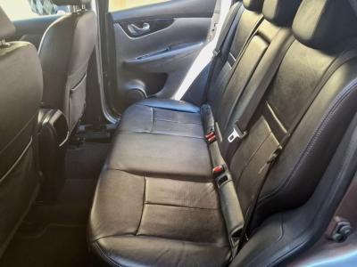 Nissan Qashqai Tekna 1.5 cDi 4x2m sehr guter Zustand