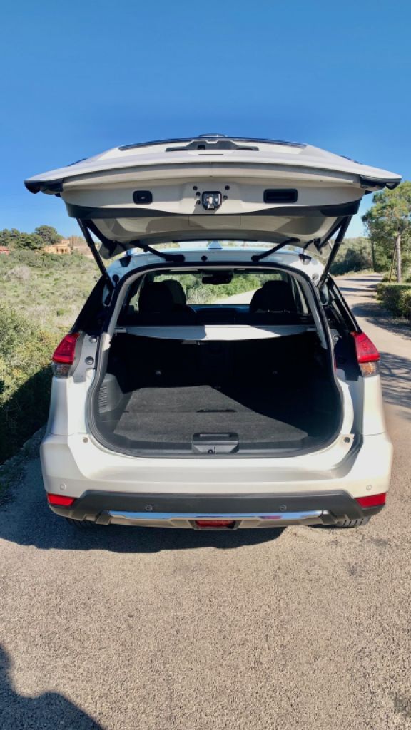 Nissan X-Trail N-Connecta 2018 | 108.000 km | Weiß Metallic | 16.900 € VB spanische Zulassung