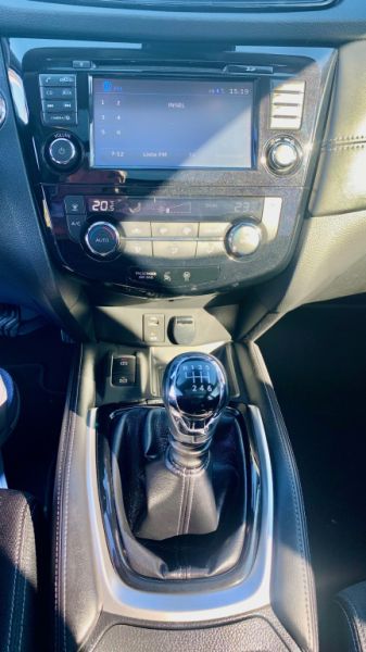 Nissan X-Trail N-Connecta 2018 | 108.000 km | Weiß Metallic | 16.900 € VB spanische Zulassung