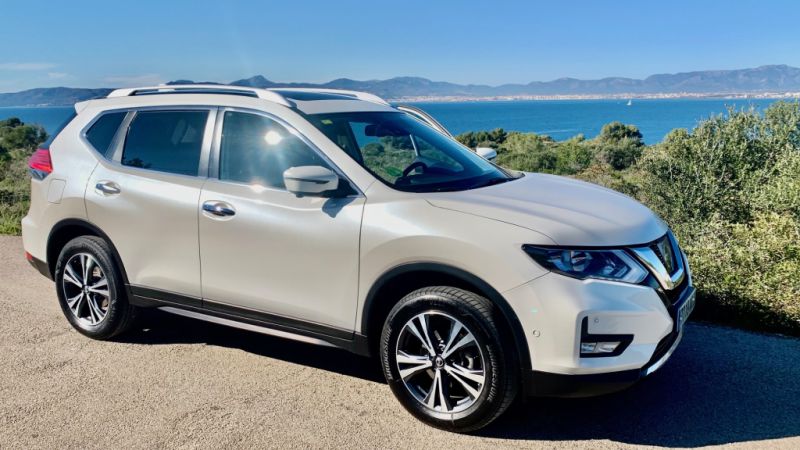 Nissan X-Trail N-Connecta 2018 | 108.000 km | Weiß Metallic | 16.900 € VB spanische Zulassung