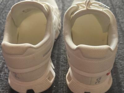 ON Running running shoes