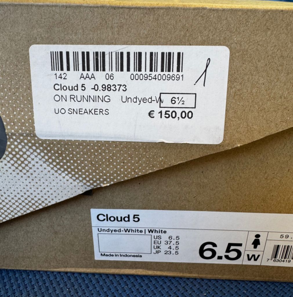 ON Running running shoes