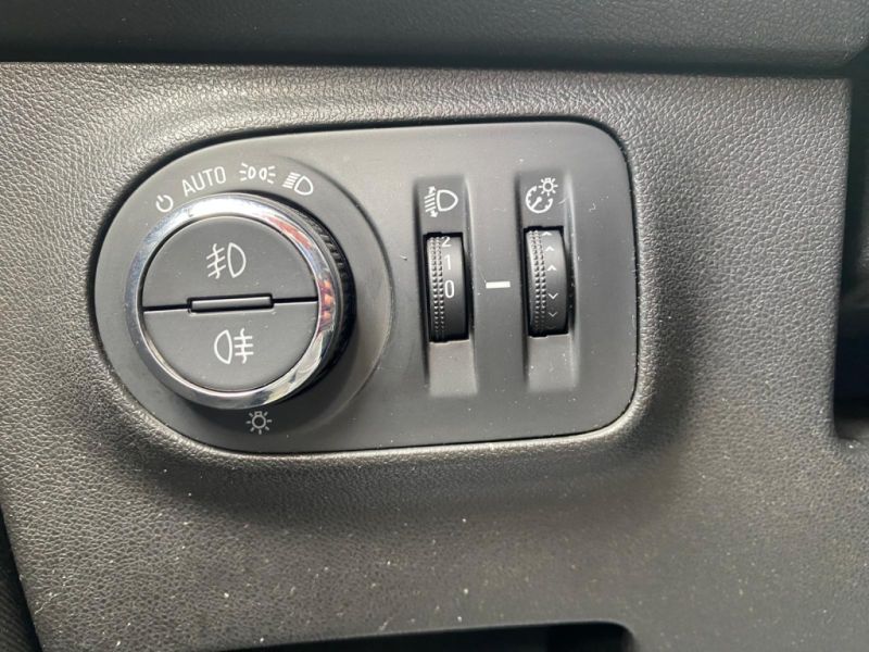 Opel Corsa E 1.4 Selective 90CV 5-door