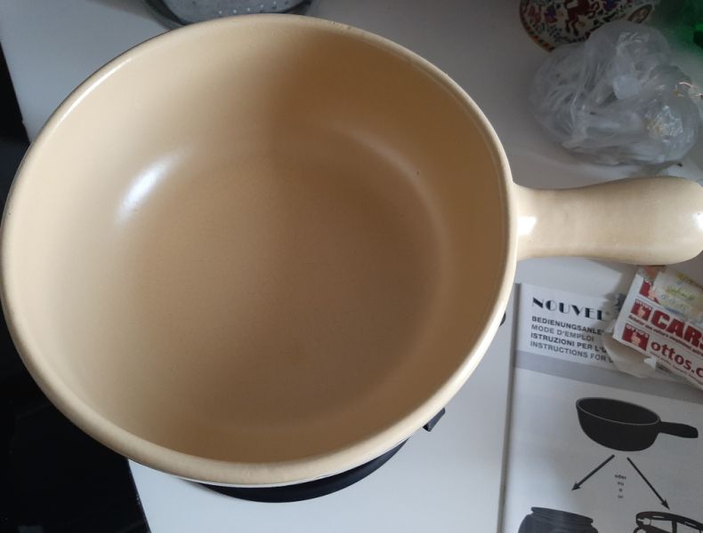 Original Käsefondue -Set aus der Schweiz --- Winterzeit ist Käsefonduezeit