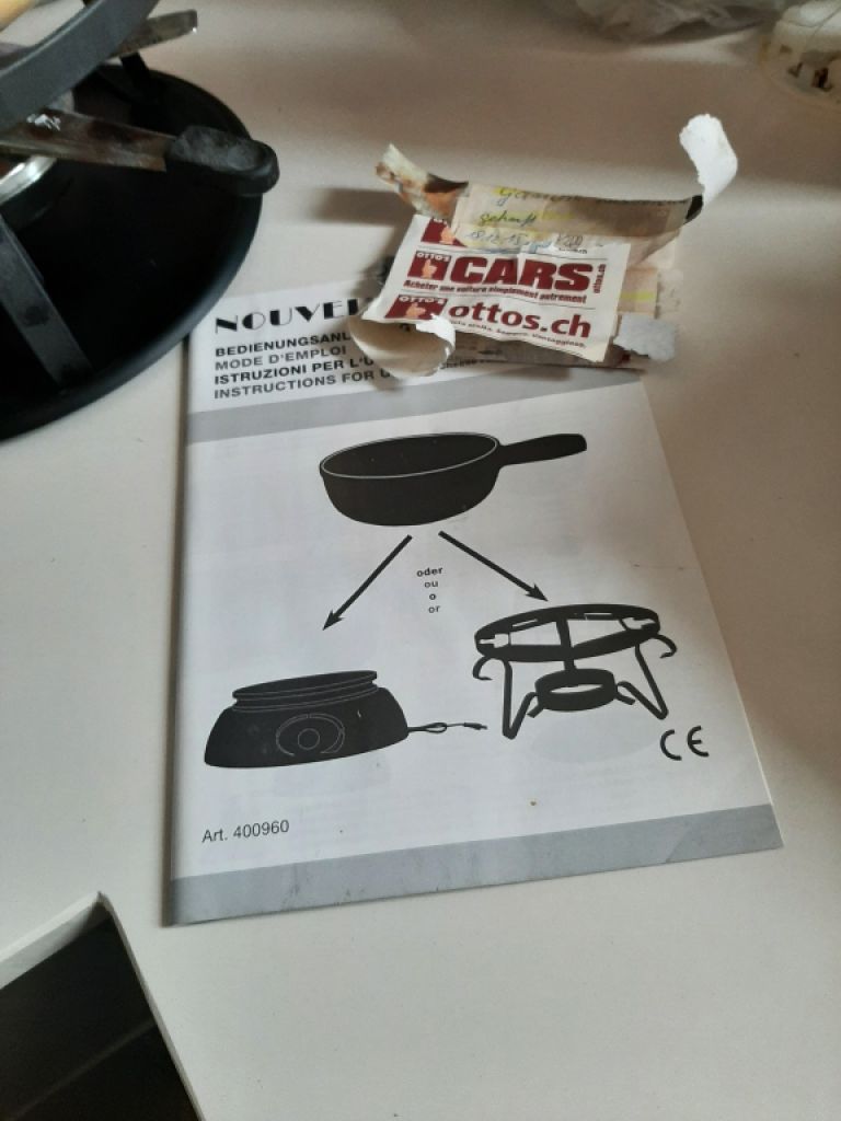 Original Käsefondue -Set aus der Schweiz --- Winterzeit ist Käsefonduezeit