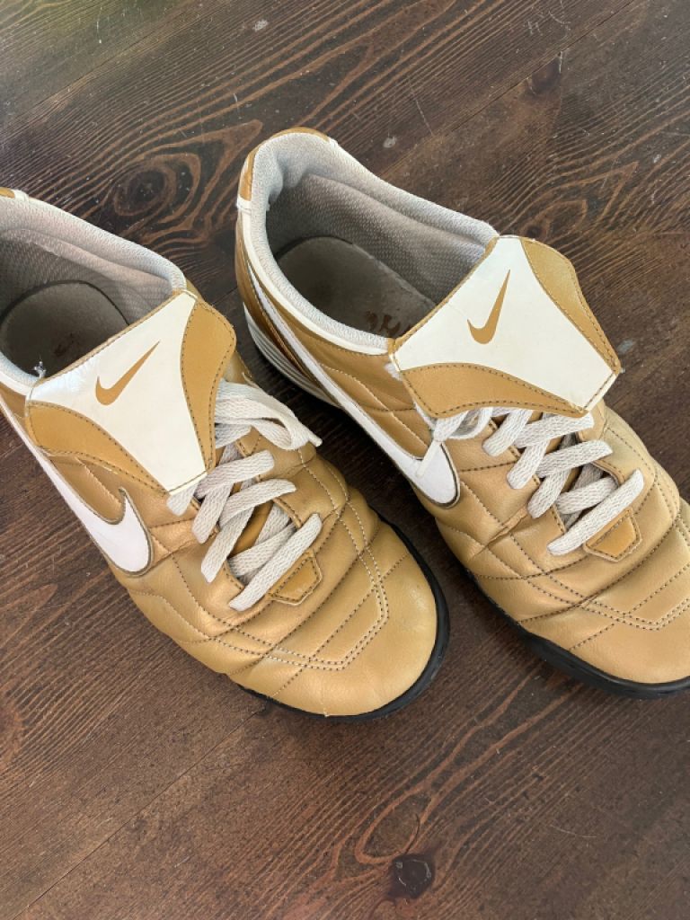 Original NIKE shoe size 42