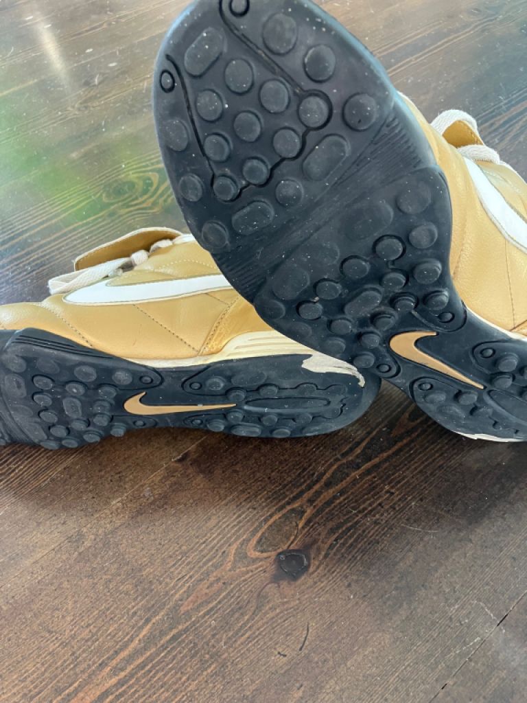 Original NIKE shoe size 42