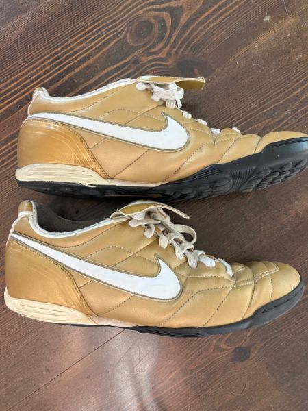 Original NIKE shoe size 42