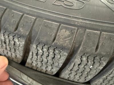 Original Porsche Macan III winter complete wheels