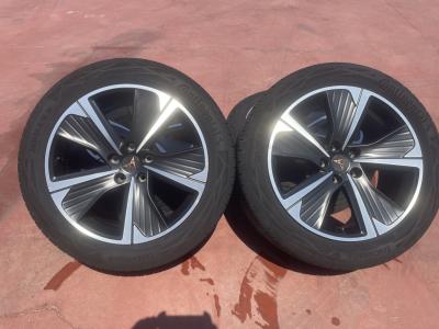 Llantas originales Seat Cupra R18X8 ET40 Con neumaticos 245/45R18 96W.