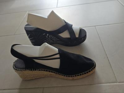 Lot of 7 pairs of shoes, size 40 — in excellent condition