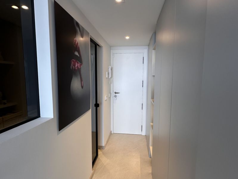 Ático estudio con vistas despejadas al mar | rehabilitado integralmente | balcón SO | solo 67 € gastos