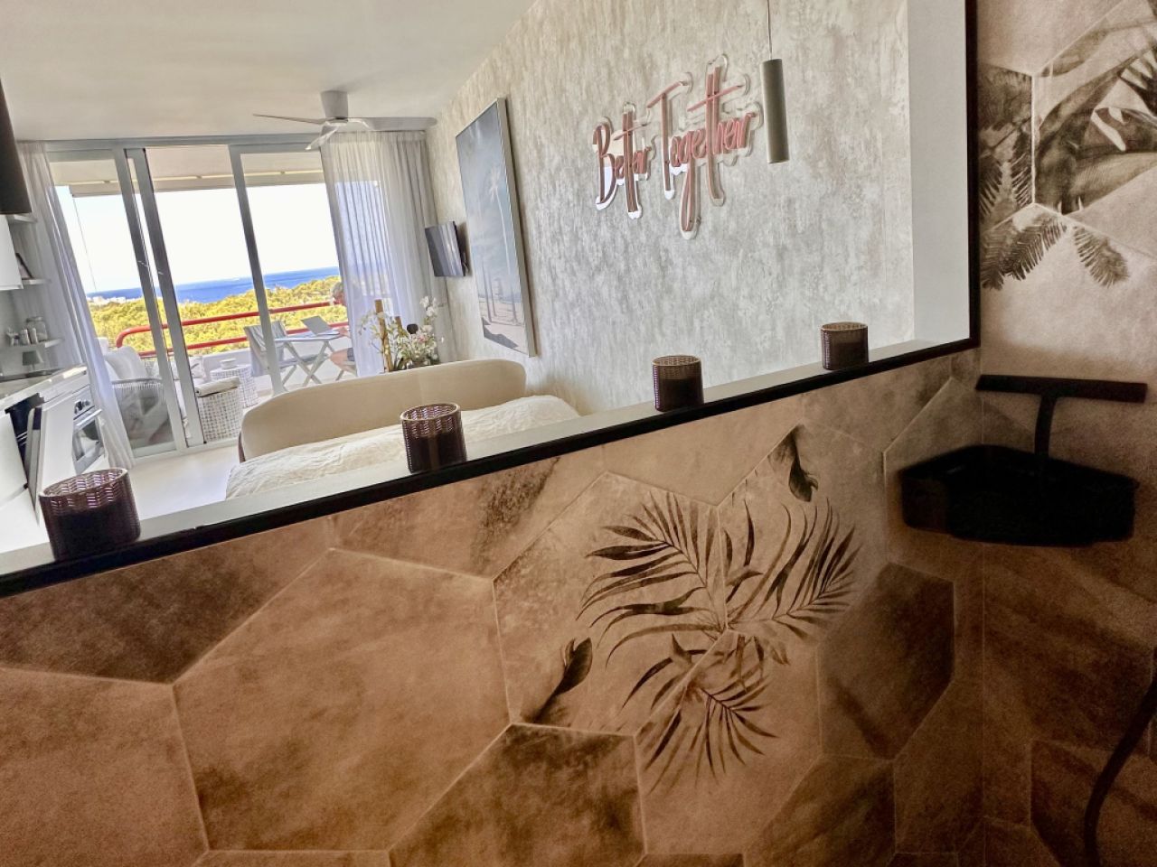 Ático estudio con vistas despejadas al mar | rehabilitado integralmente | balcón SO | solo 67 € gastos