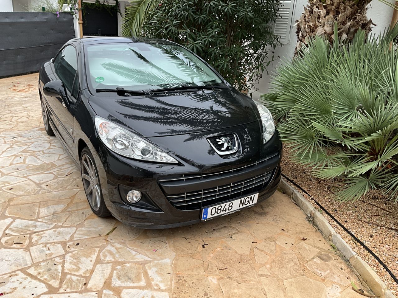 Peugeot Cabriolet 207 CC-spanische Nummer,Klima,wenig Kilometer,Modell2010, technisch BESTZUSTAND