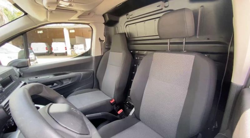 Peugeot Partner Pro 1.5 BHDI 100 Cv FG 4-türig