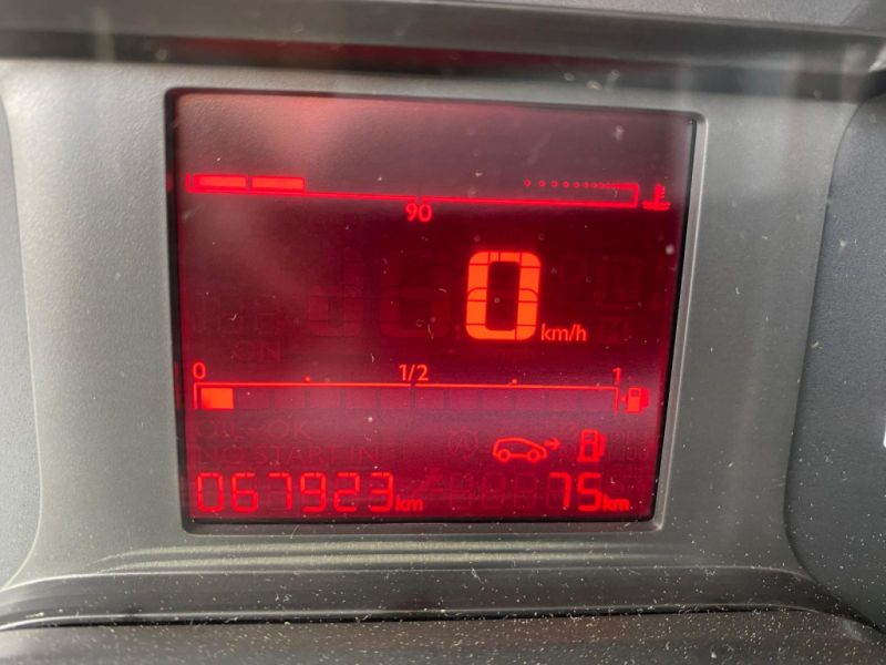 Peugeot Partner Pro 1.5 BHDI 100 Cv FG 4-türig